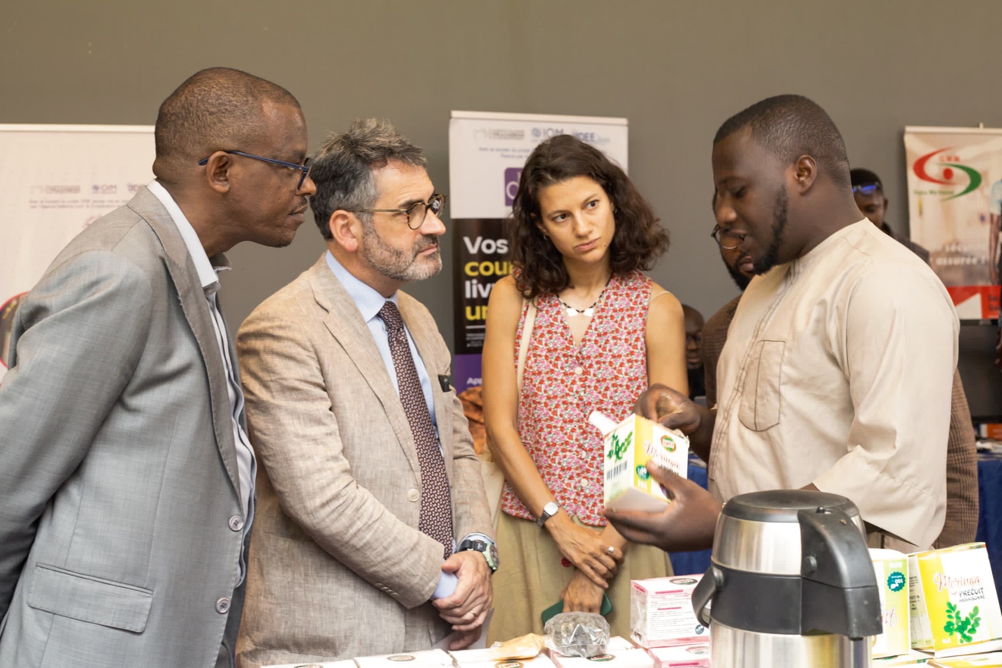 Productrice avec sa récolte